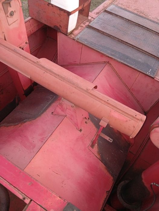 Продам комбайн зернозбиральний та іншу С/Г техніку