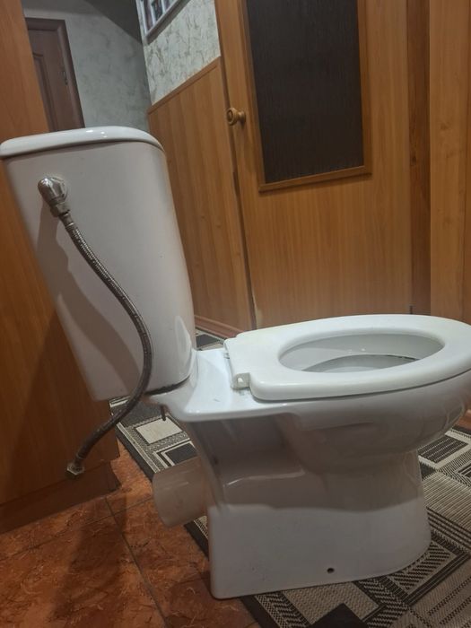 Продам унитаз б/у