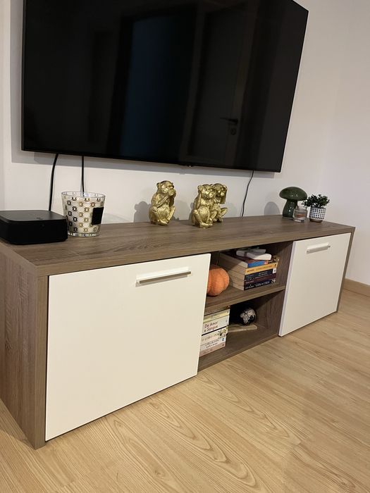 Móvel de Tv com apenas 1 mês de uso