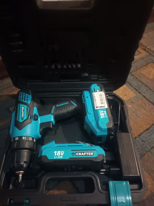 Електро шуруповерт акумуляторних 18В Чехія