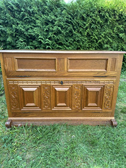 Drewniana masywna skrzynia szafka RTV antyk