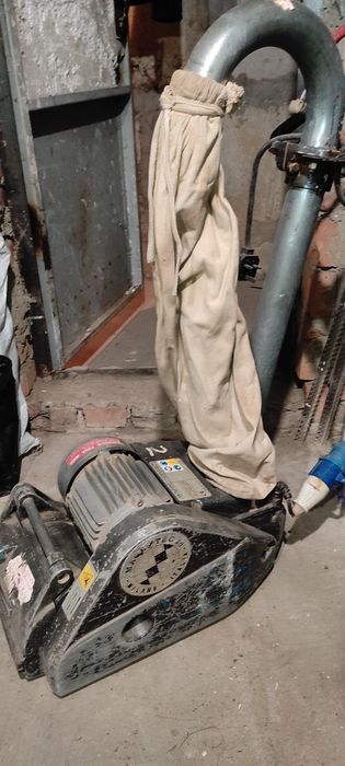 Машина шліфувальна