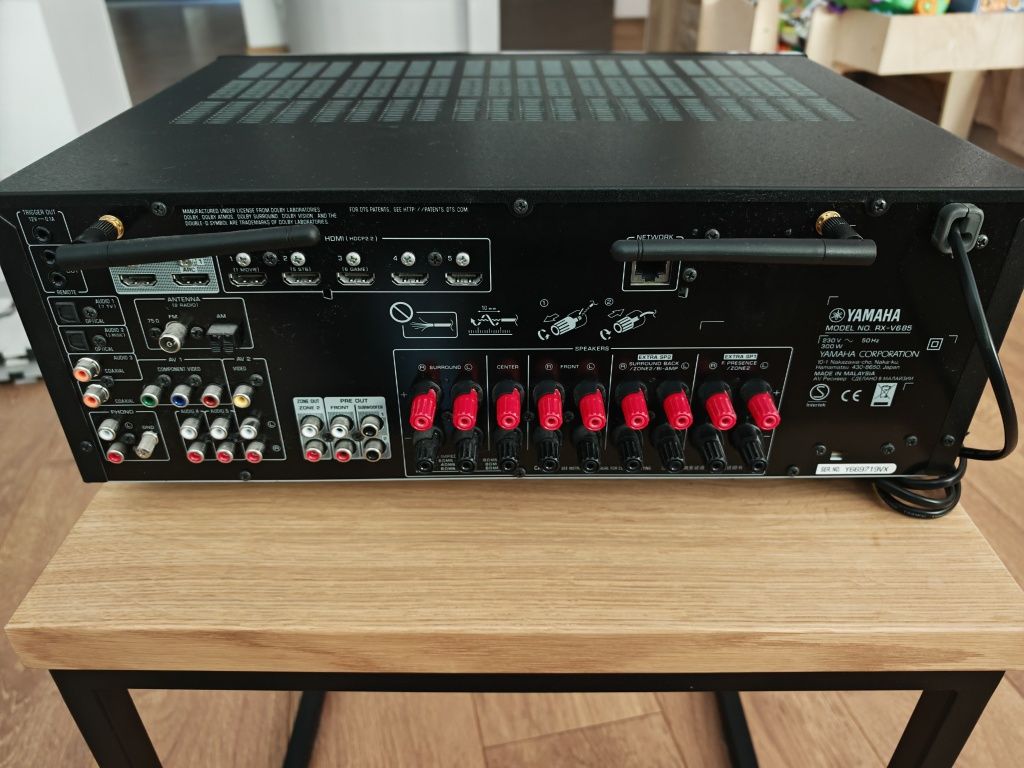 Amplituner Yamaha RX-V685