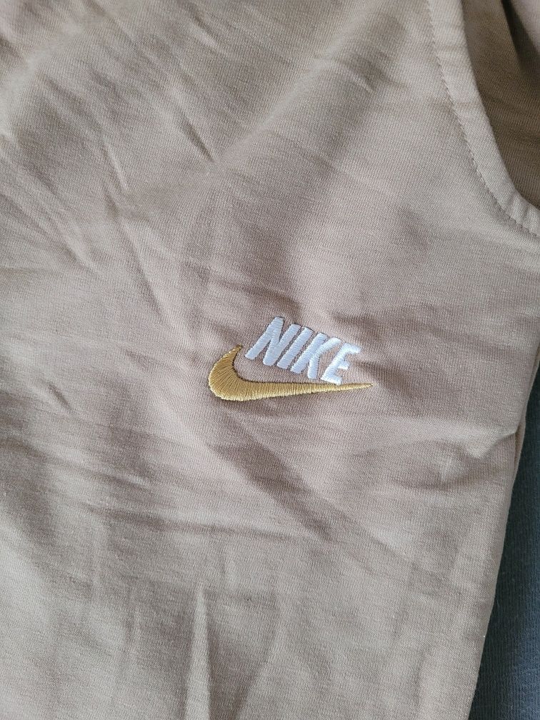 Dres damski nieocieplany logo wyszywane Nike