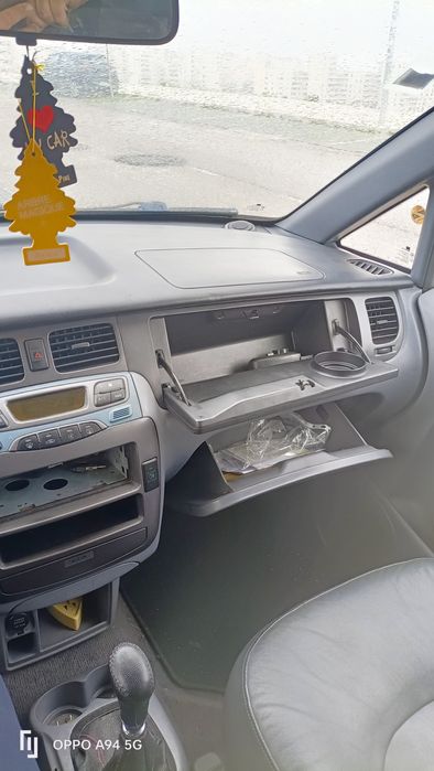 Hyundai trajet 2,0 motor colado
