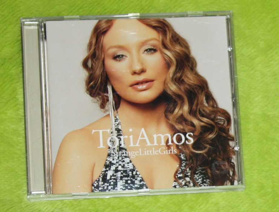 Tori Amos, Strange Little Girls