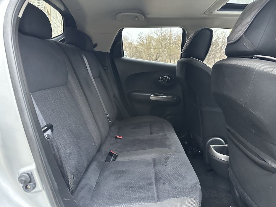 Продам Nissan Juke 2012 год Автомат