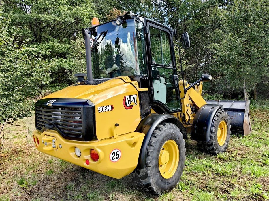 Cat 908M 2019 z Niemiec full opcja Klima super stan cat 907 906 l30 l3