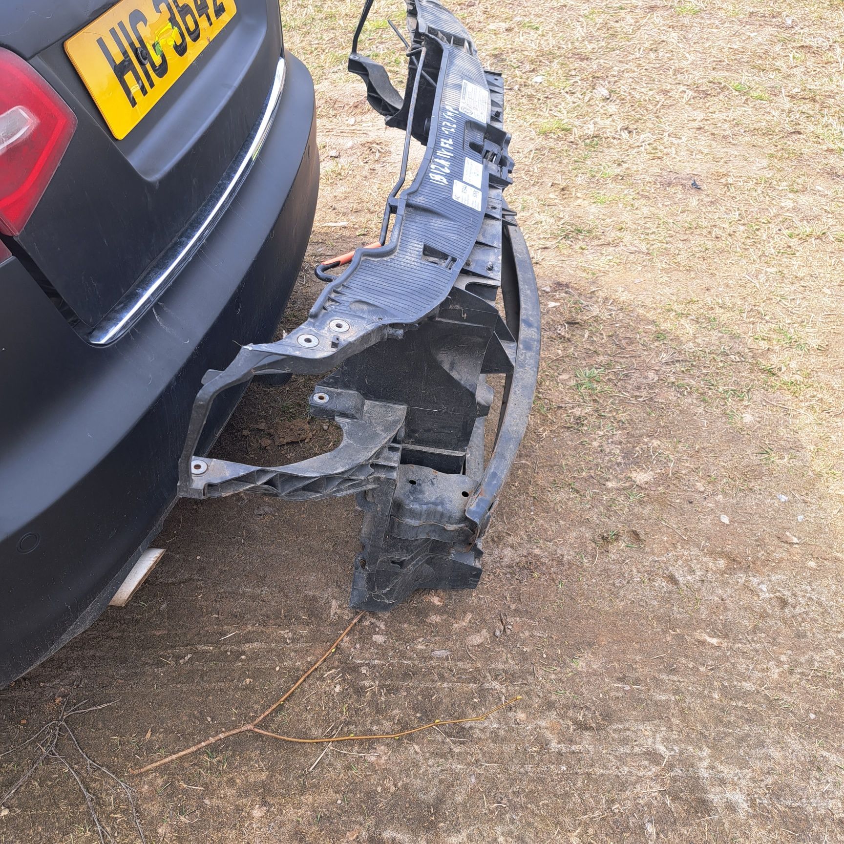 Pas przedni kompletny seat ibiza IV lift 4 1.2MPI wzmocnienie chlodnic