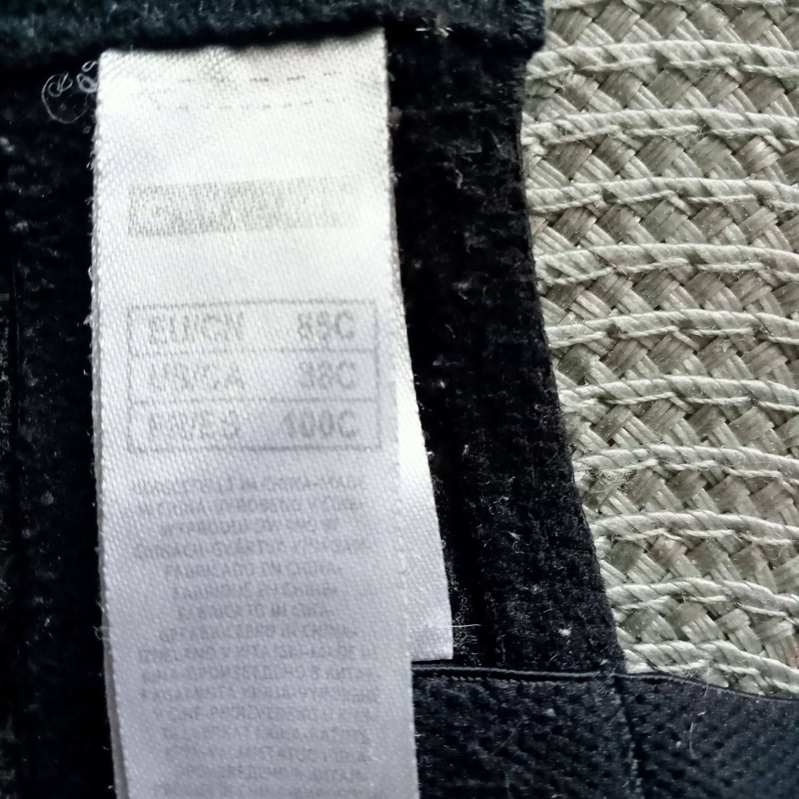 Biustonosz Censored 85C