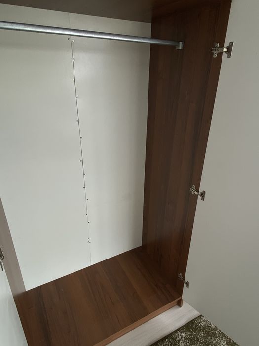 Шафа в наявності 2 штуки по 3600грн за 1 шт.