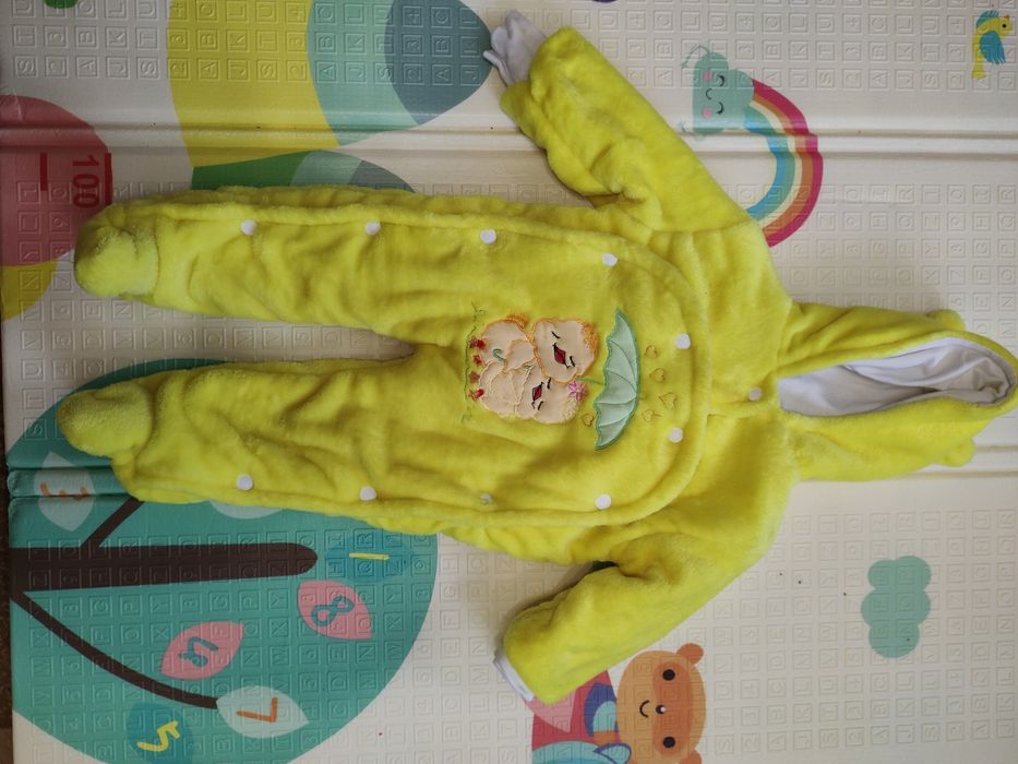 Віддам комбінезон демі 68р