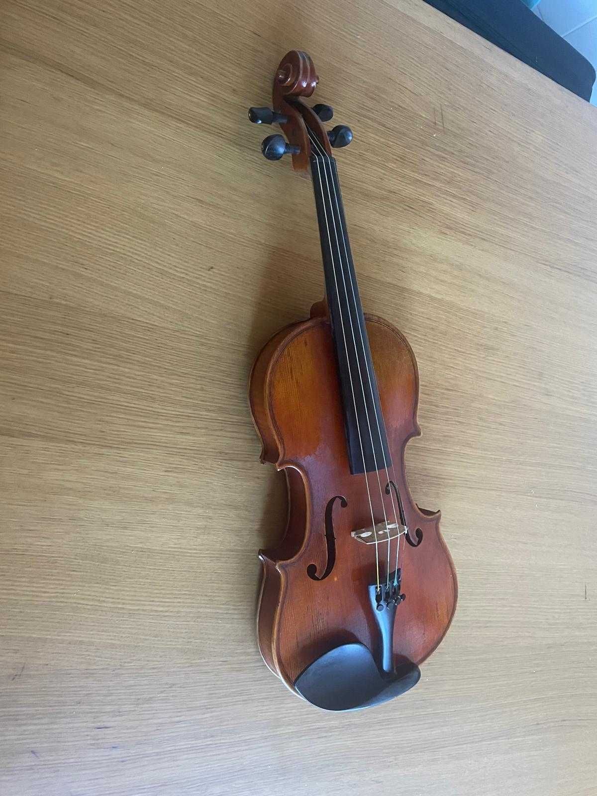 Violino Schmidt Markneukirchen 590 (4/4) 2013, Arco Codabow Diamond