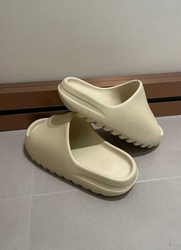 Adidas YeezySlide_White Nowe damskie Klapki Barɖzo wygodne 43