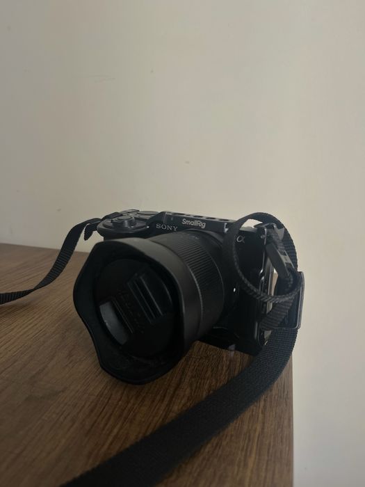 Sony ZV-E10 II + Viltrox 20mm f/2.8 + SmallRig