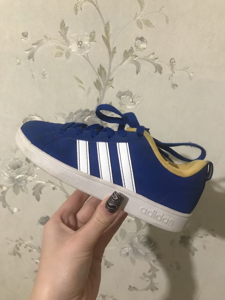 Кроссовки Adidas оригинал