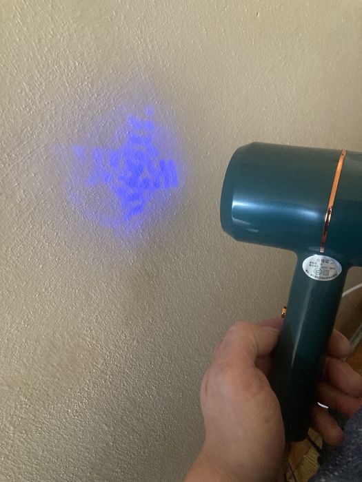 Електричний фен з підсвіткою