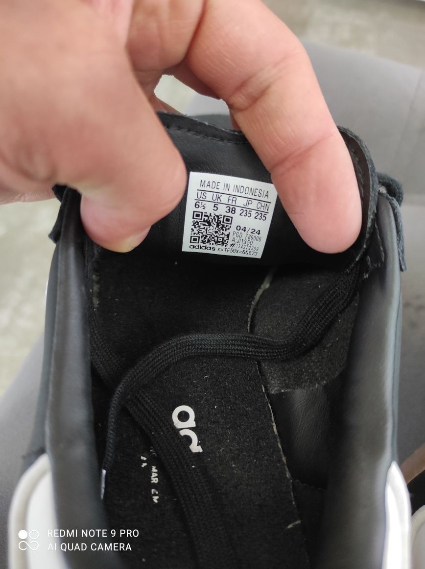 ОРИГІНАЛ 100% Кросівки Adidas Sambae Black JI1350 38