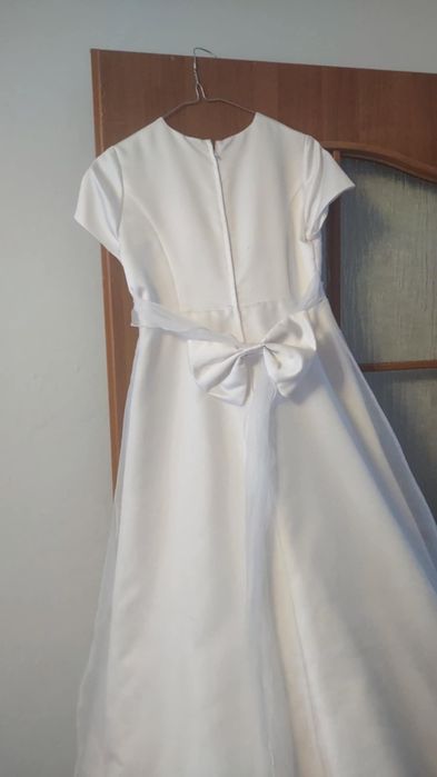 Sprzedam suknie komunijną plus dwa bolerka