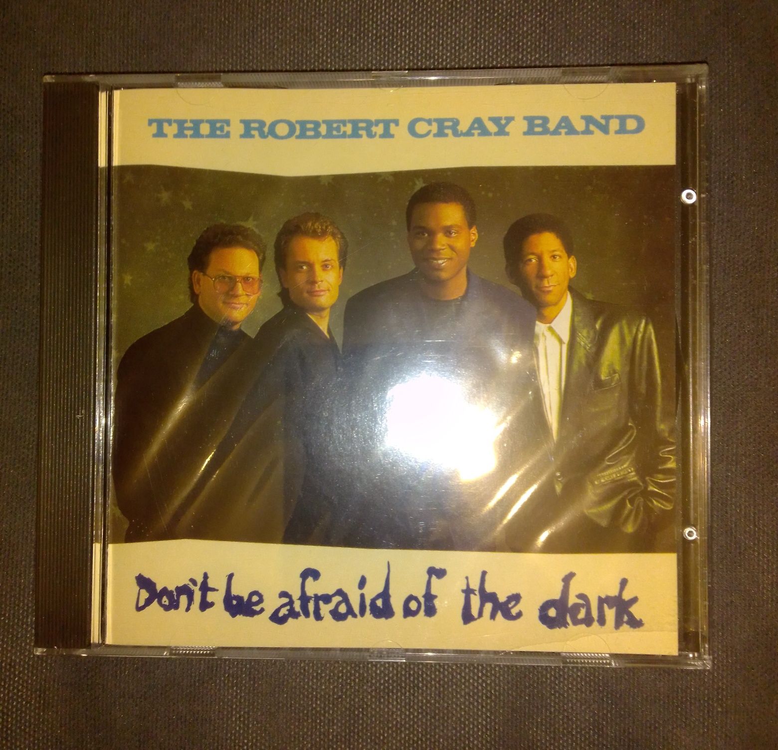 CD THE ROBERT CRAY BAND - Don't Be Afraid Of The Dark - 88'..
Mercury,