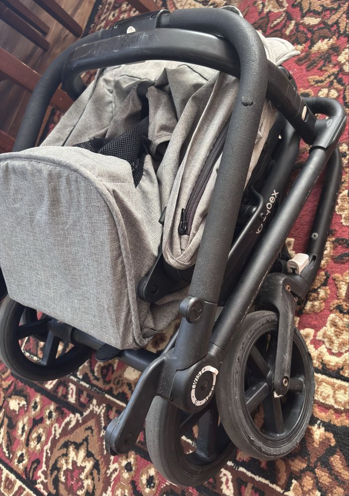 Cybex Easy S Twist +