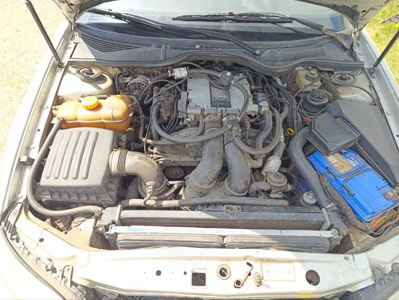 Opel omega 3.0  gaz