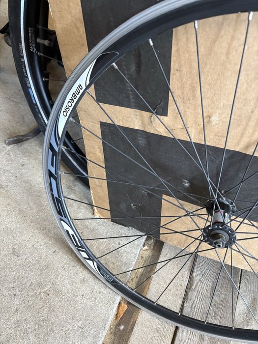 Koło przód 28 Ambrosio Italy szosa Reflex