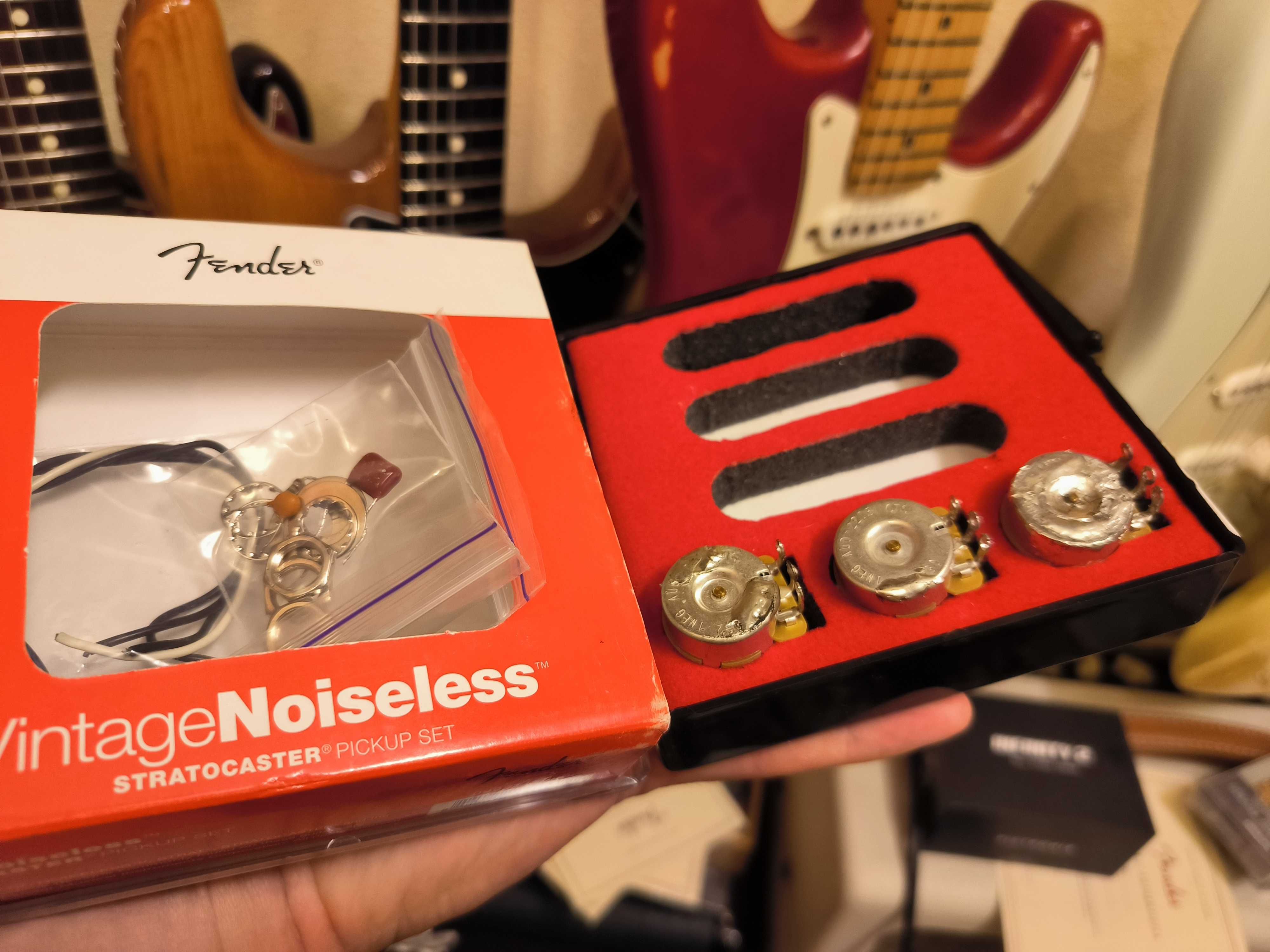 Fender American Deluxe (Am Vintage Noiseless 1 meg) темброблок