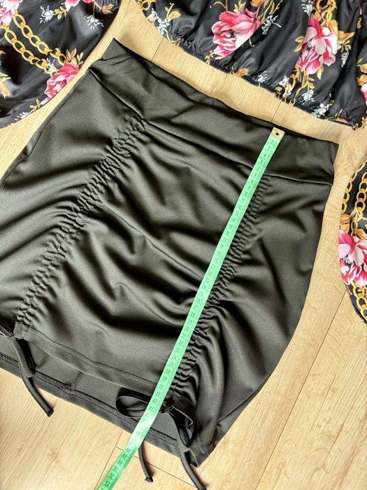 Komplet spódnica i top roz. S