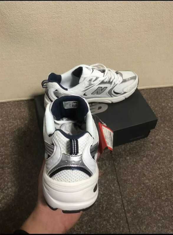 "Buty Sportowe Damskie" New Balance MR530SG UnisexTrampki 43