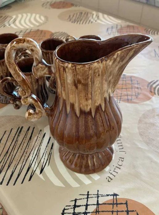 Conjunto jarra + 6 copos com asa