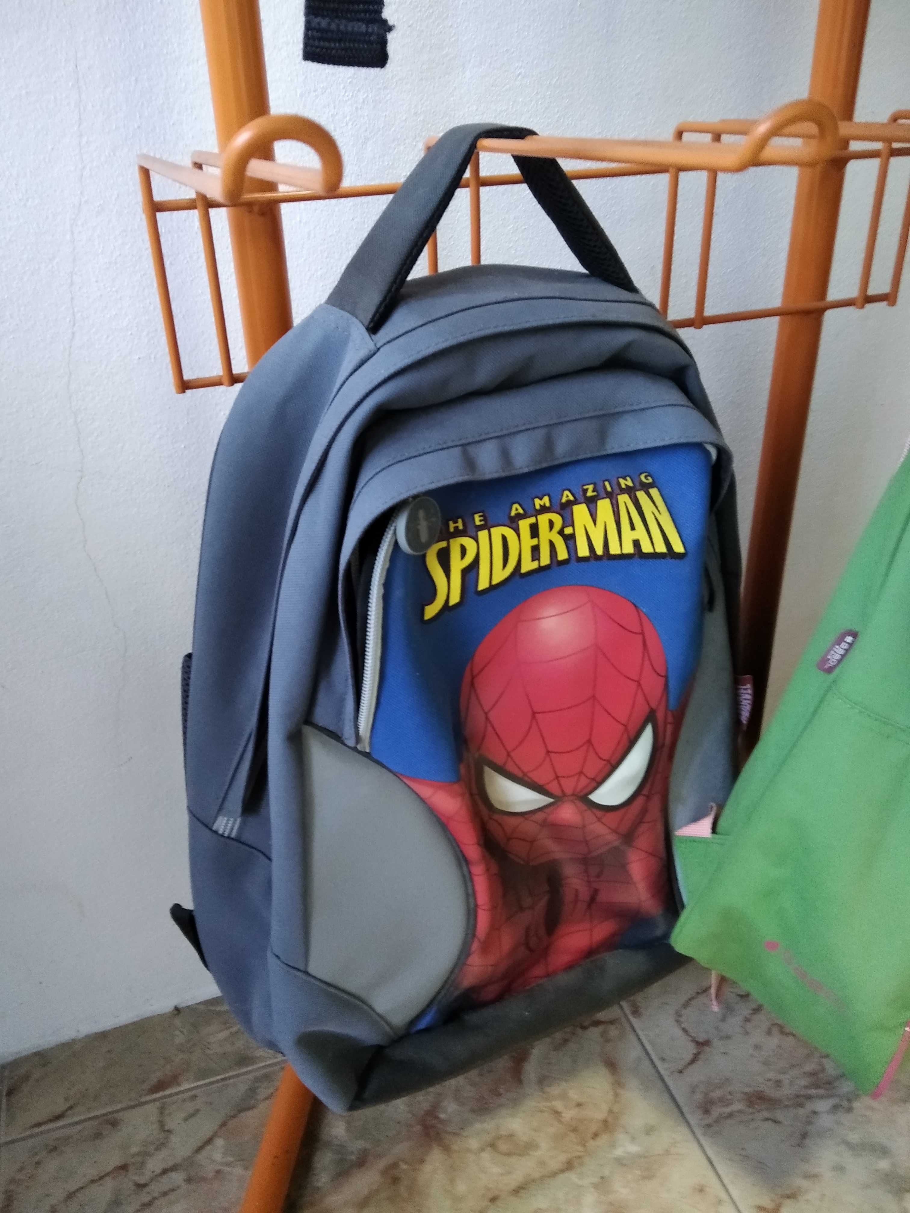 Mochila Homem Aranha Nova