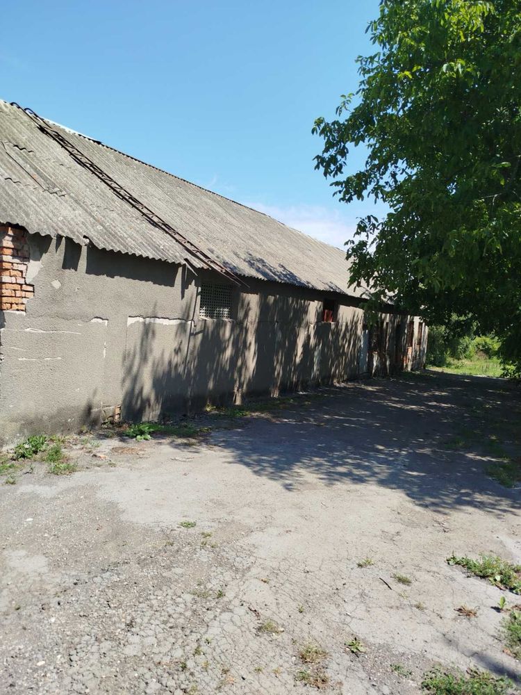 Продається виробниче приміщення в м.Дунаївці