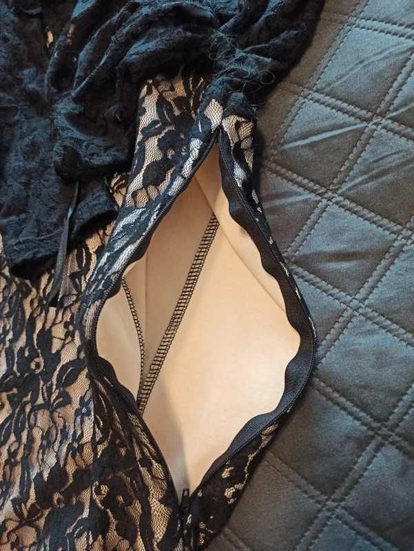Koronkowa ciepła elegancka sukienka przed kolano r.36