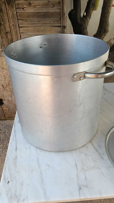 Panela semi nova