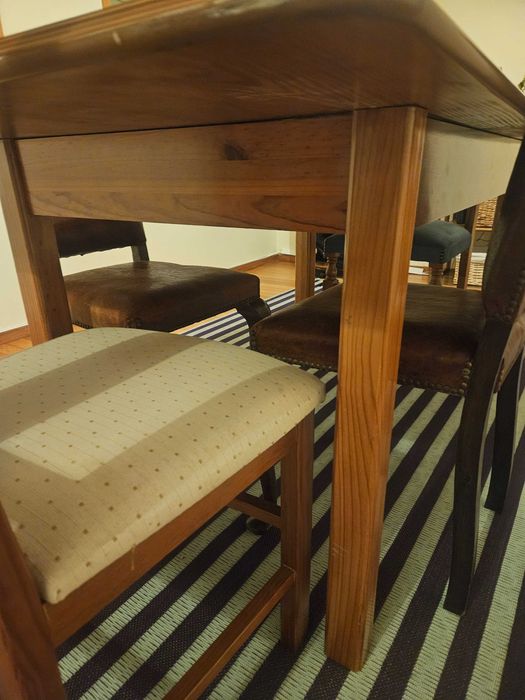 Mesa de sala de jantar
