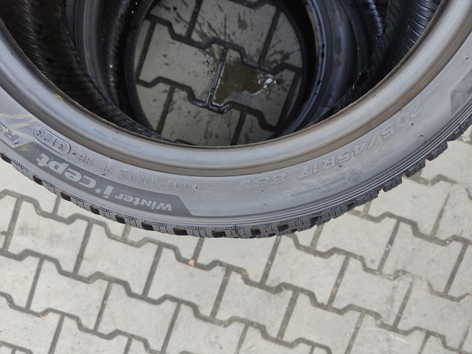 205/45/17 Hankook Winter Icept RS3