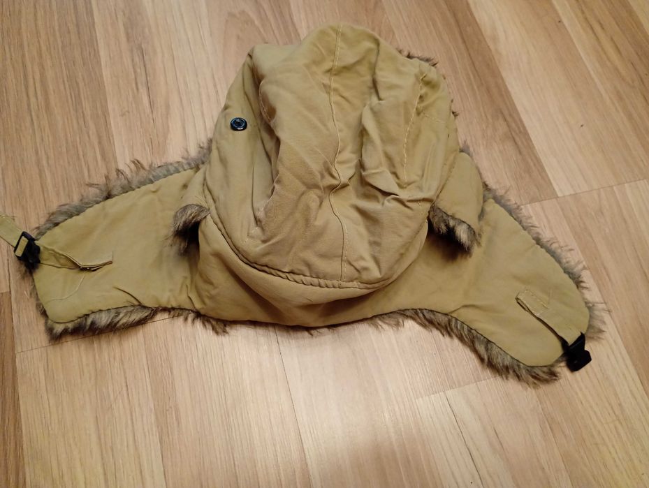 Zimowa czapka z futerkiem