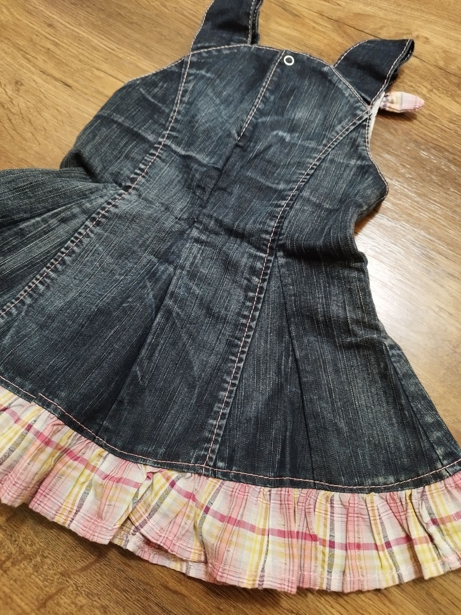 Sukienkach jeansowa na ramiączkach dla dziewczynki R.80/86