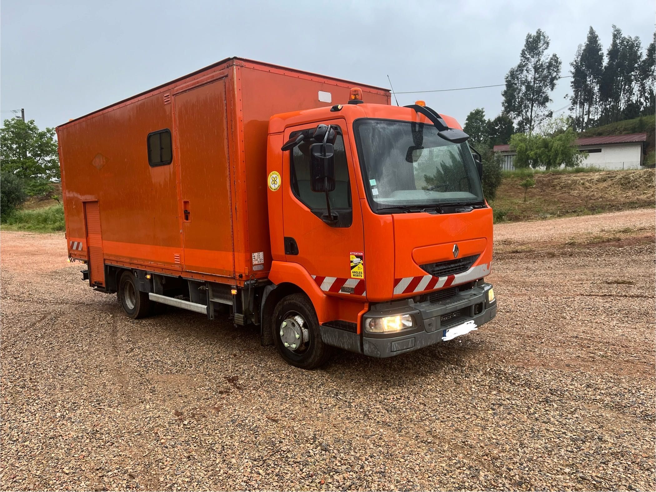 Renault Midlum, 10 toneladas ano 2004