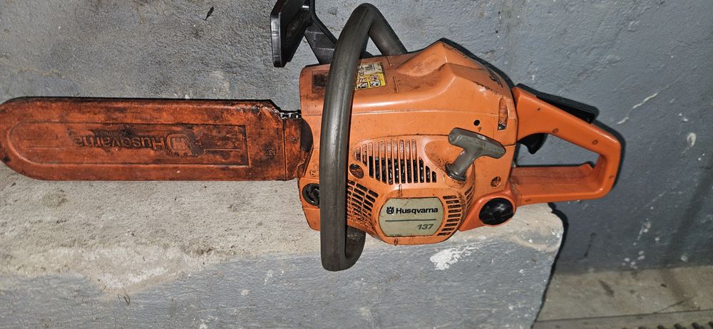 Piła Husqvarna 137