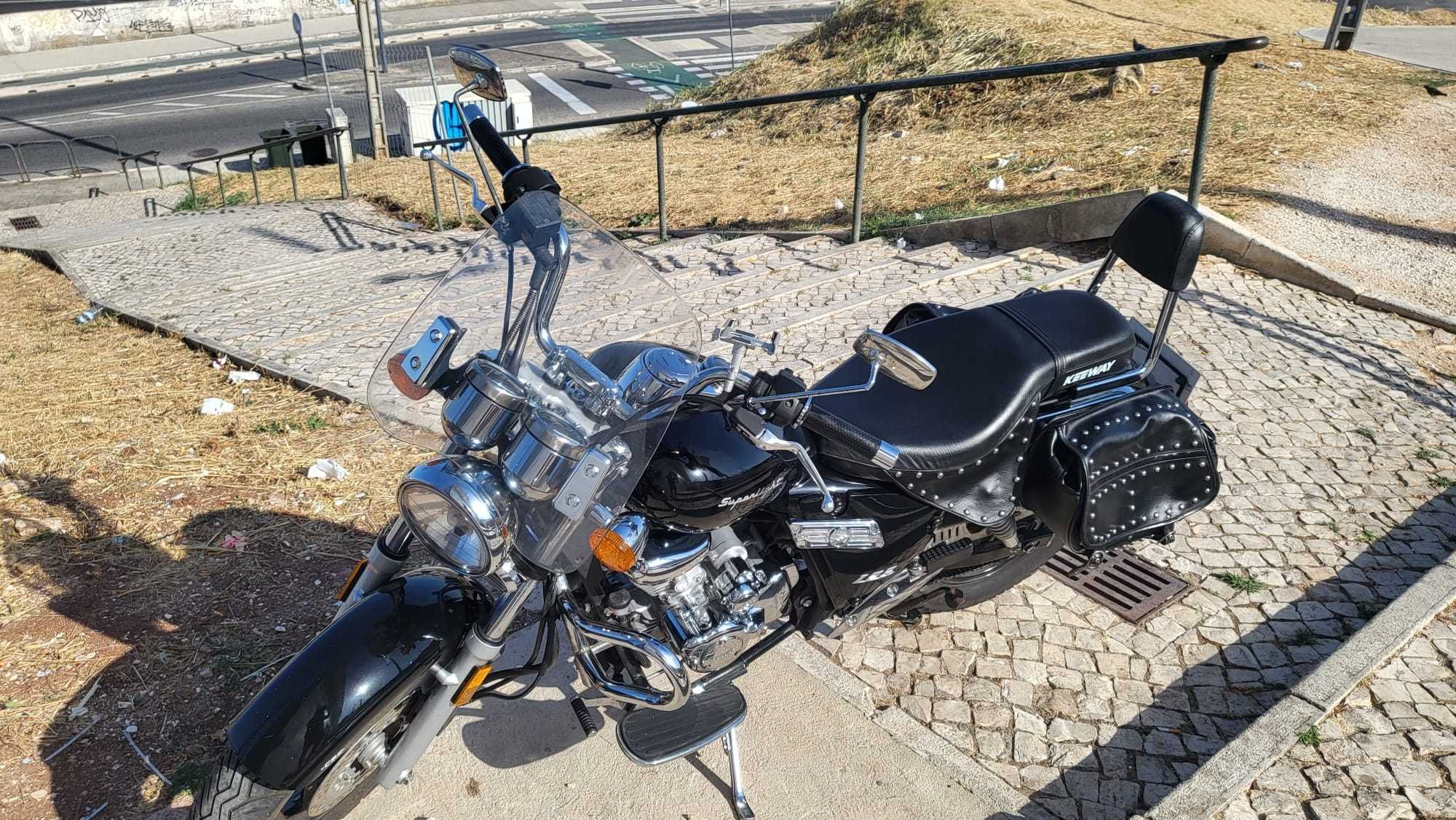 Keeway Superlight 125cc - 2017 - Apenas 6.670 KM Reais  Com Acessórios