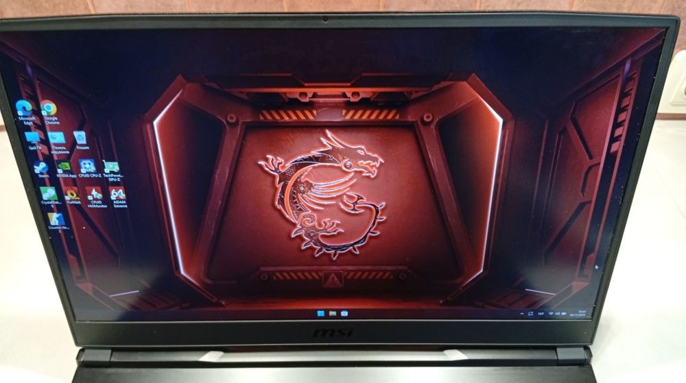 Ноутбук/ігровий/Msi/i7/9750H/16 ram/512 SSD/gtx1660 ti/6 GB/17,3