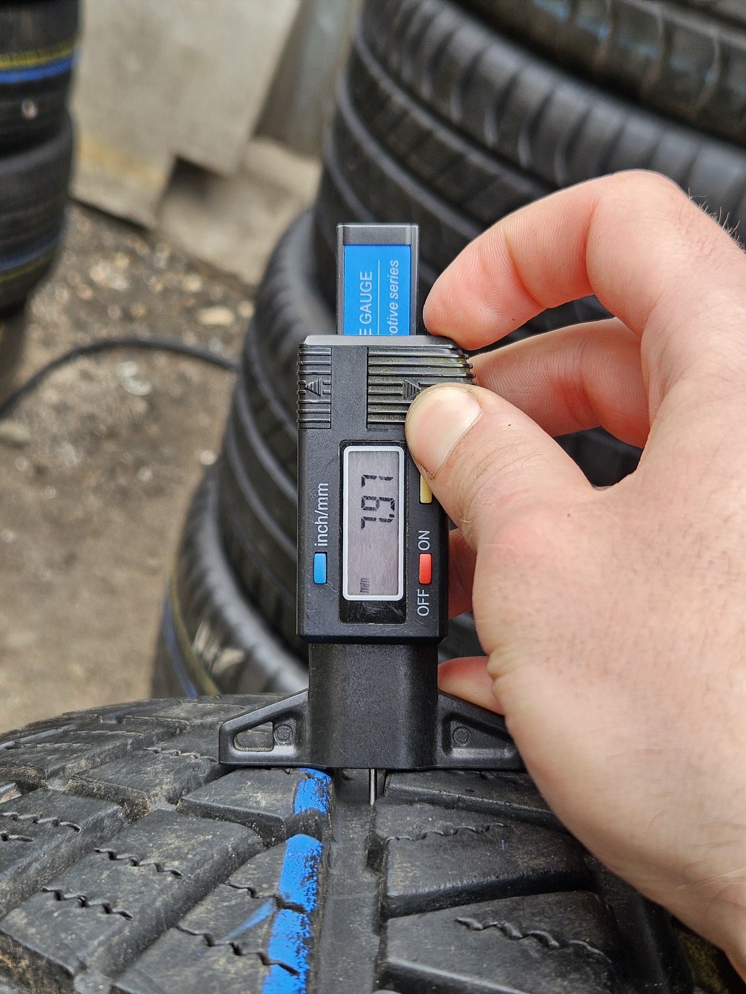 Шины БУ 265 70 R 16 Michelin latitude cross комплект всесезон