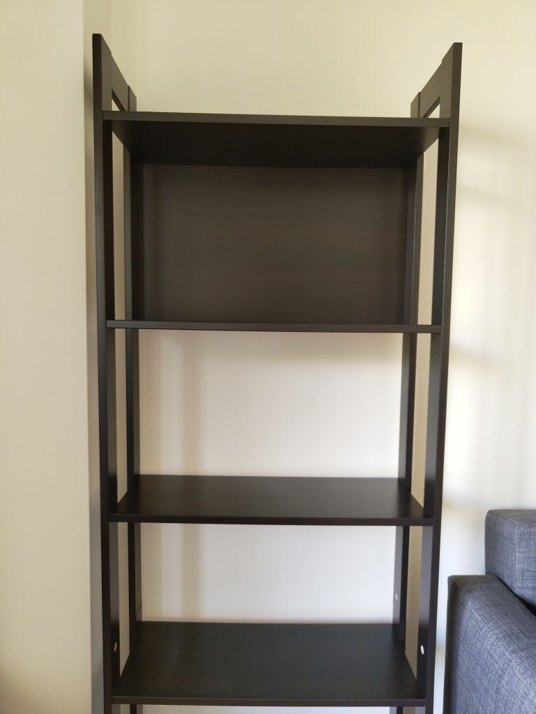 Estante preta IKEA