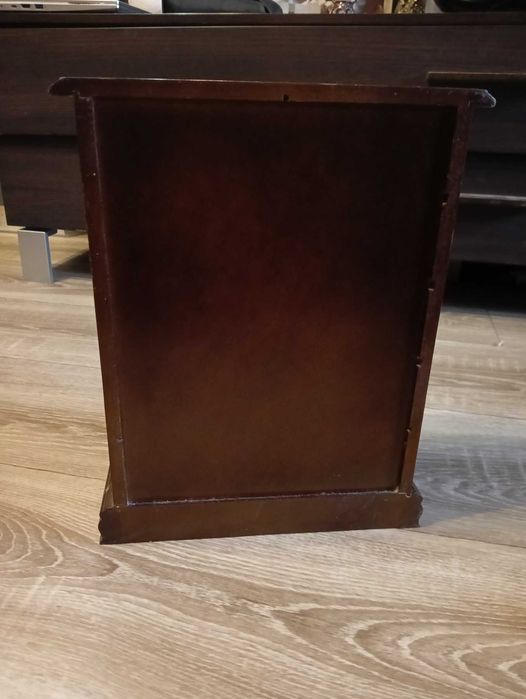 Деревянная винтажная шкатулка