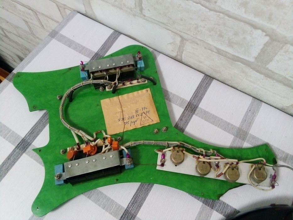 Электрогитара Аэлита Белорусская