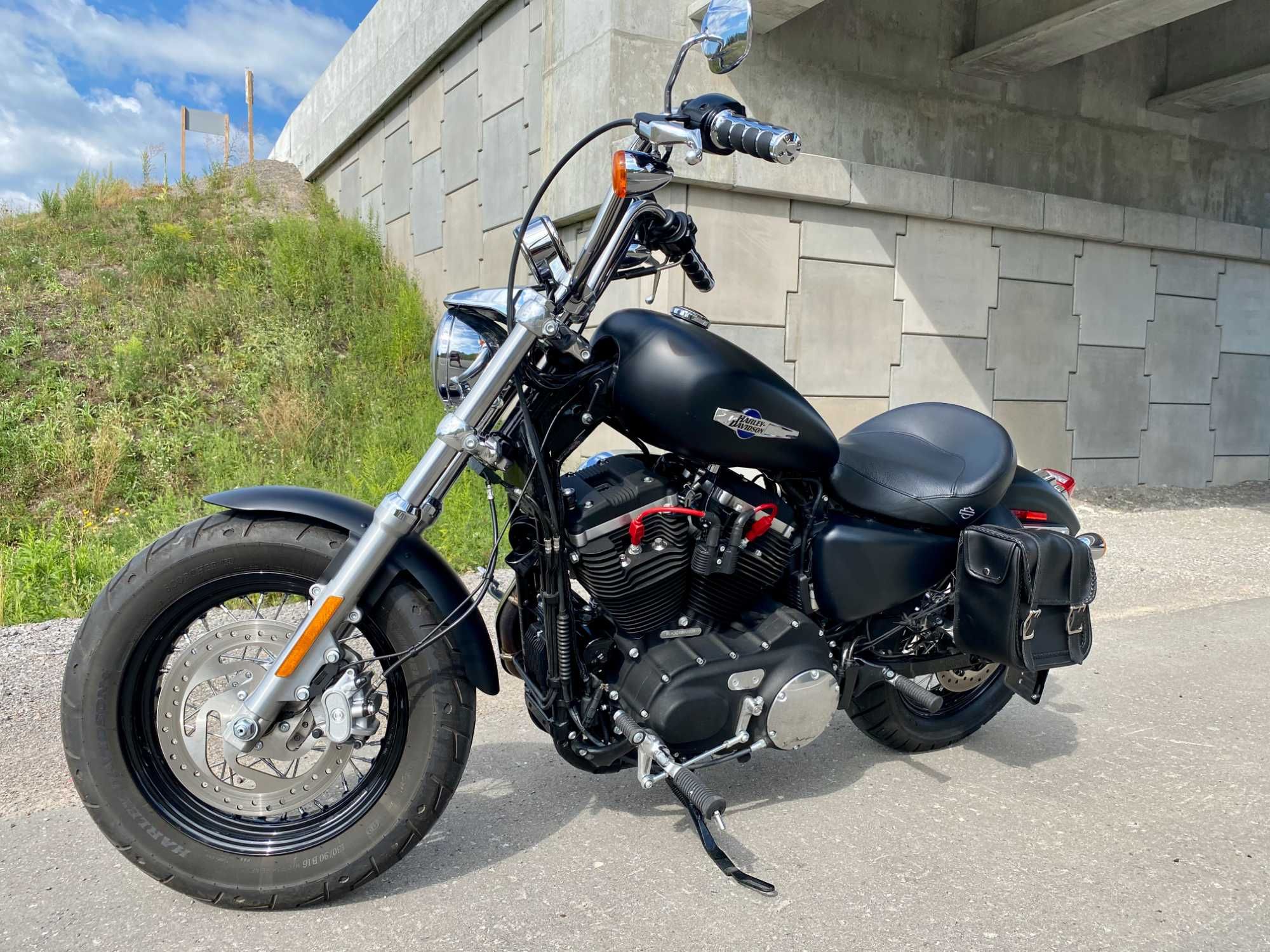 Harley Davidson XL 1200 Custom