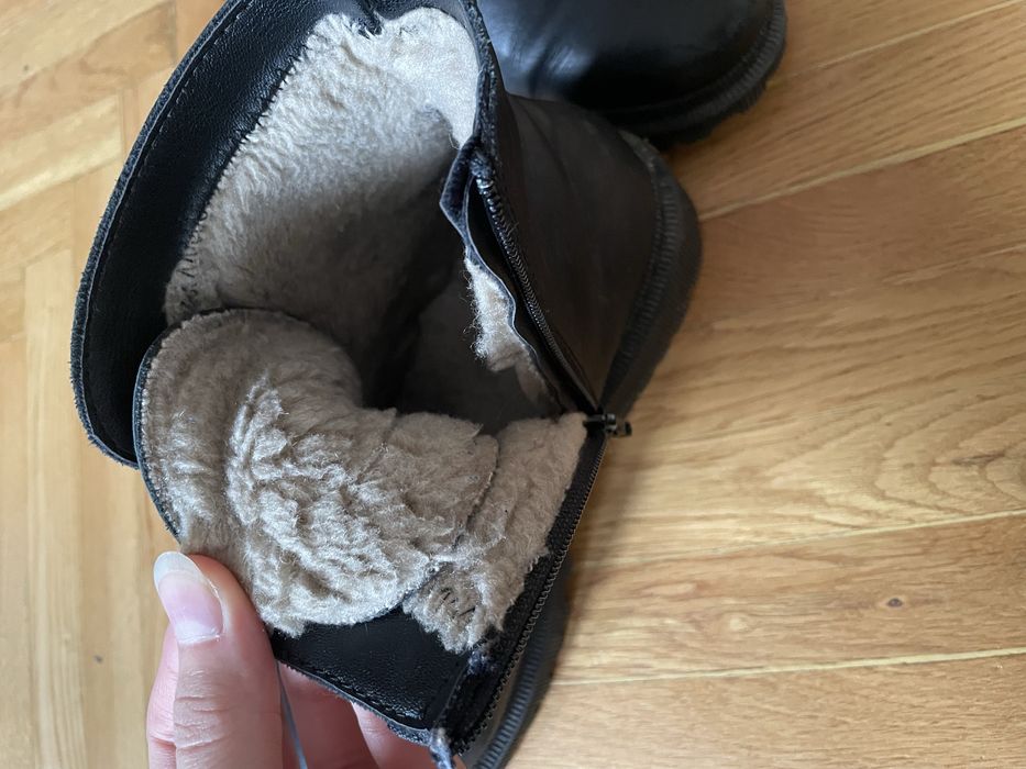 Зимове жіноче взуття