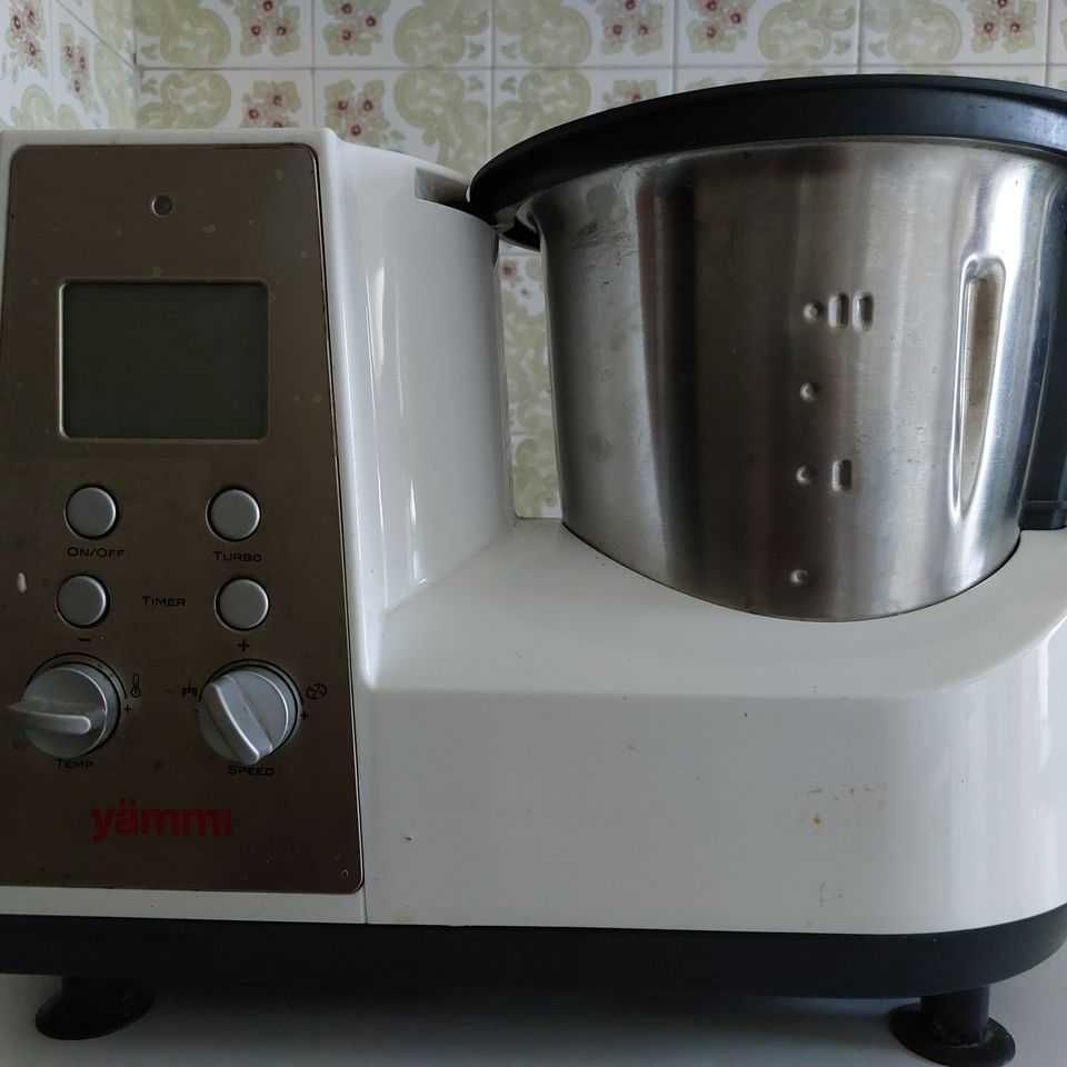 Yammi 1 como nova.